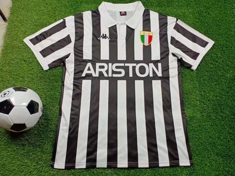 84 Juventus home